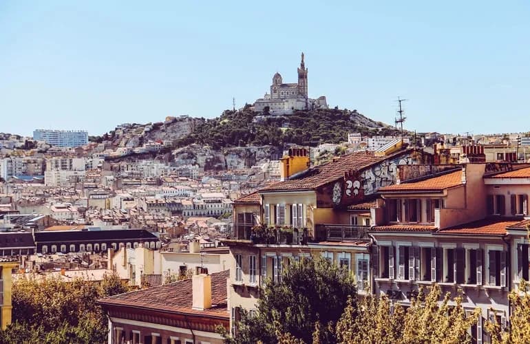 vue sur la ville de Marseille et la bonne mère