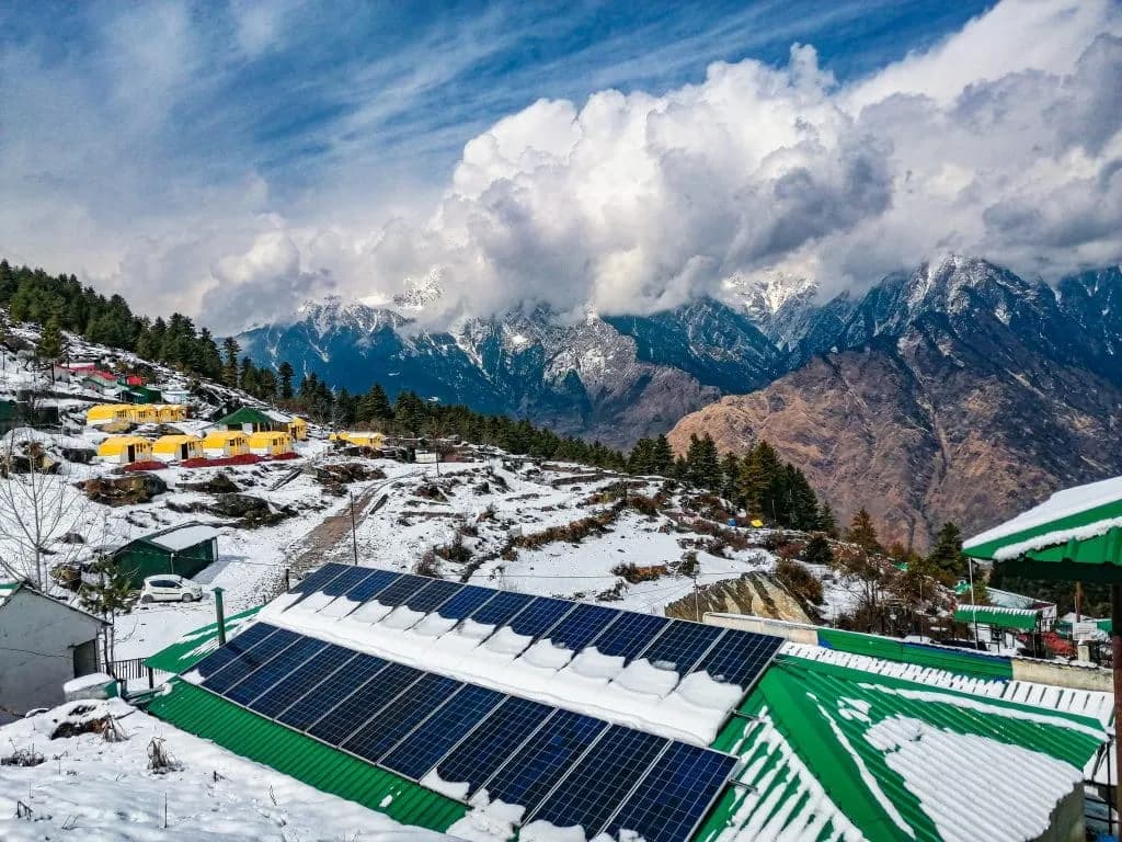 énergie solaire dans les sommets de l’Uttarakhand